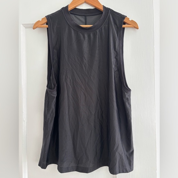 lululemon athletica Tops - Lululemon silky mesh tank